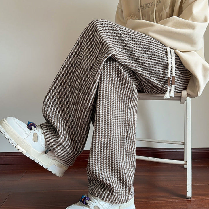 XAVIERA – PANTALÓN DEPORTIVO DE RAYAS MODERNOS